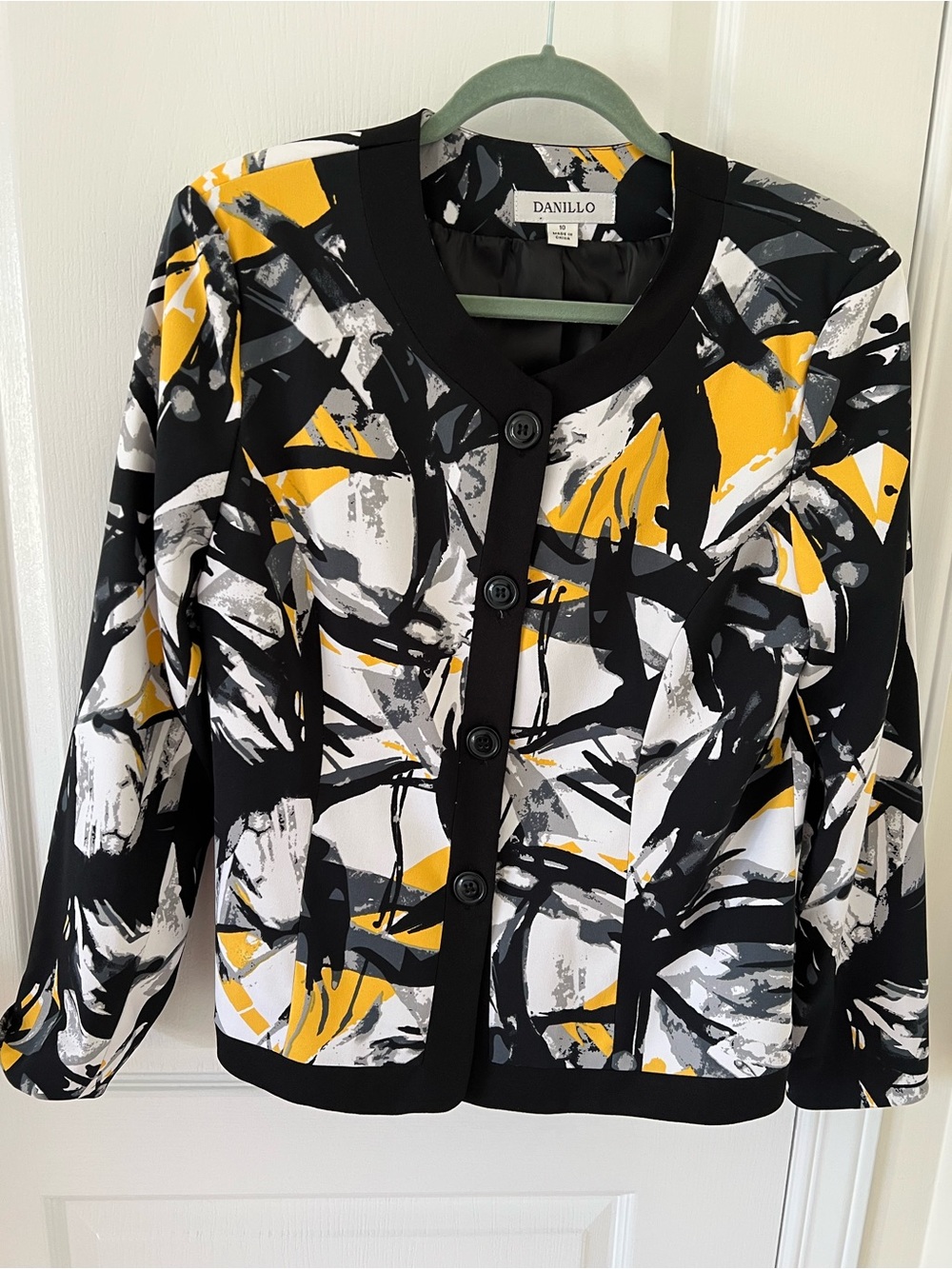 NWOT Danillo Abstract Print Statement Jacket